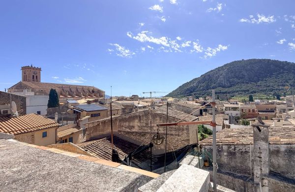 Townhouse for sale in Pollença old town to be refurbished